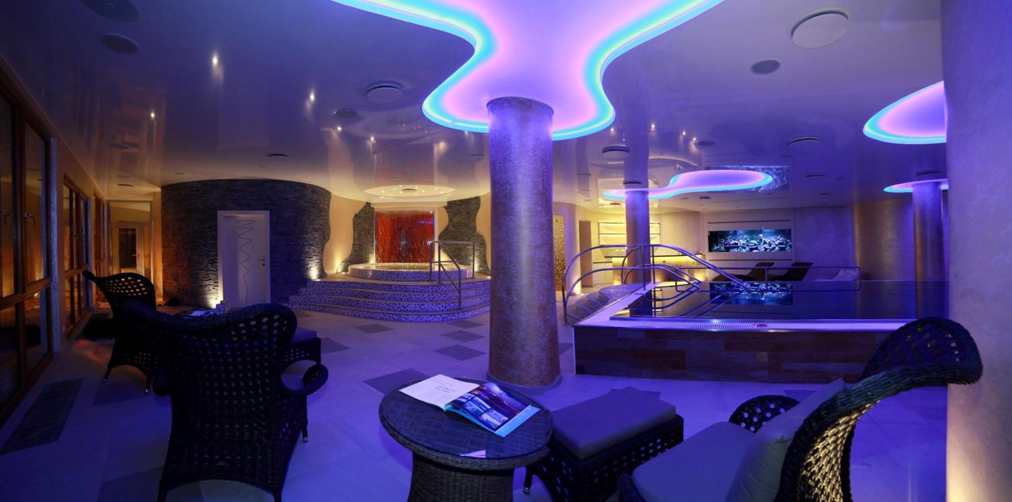 Boutique Hotel Ambiente ****+ Karlsbad Buitenkant foto