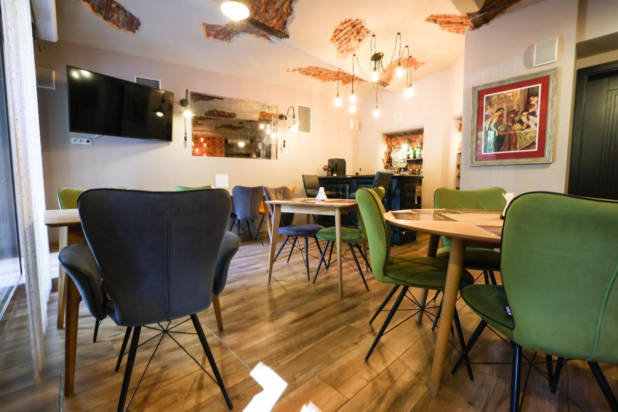 Boutique Hotel Ambiente ****+ Karlsbad Buitenkant foto