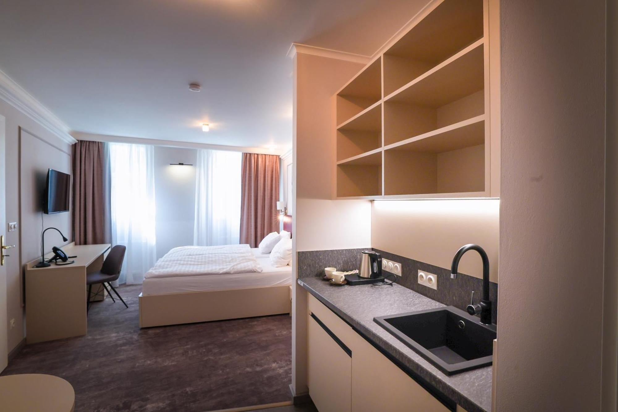 Boutique Hotel Ambiente ****+ Karlsbad Buitenkant foto