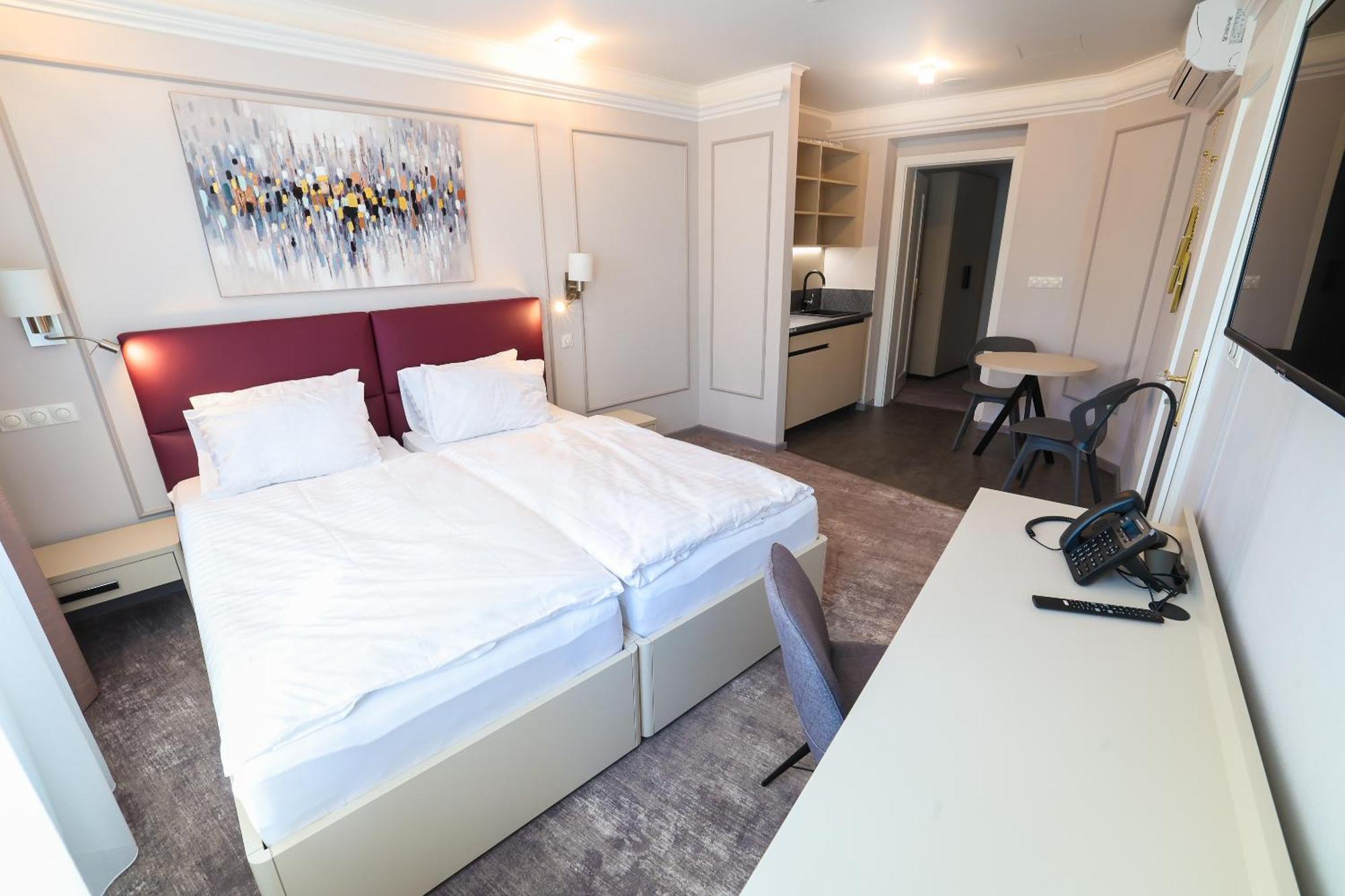 Boutique Hotel Ambiente ****+ Karlsbad Buitenkant foto